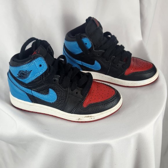 Air Jordan 1 Retro High OG "UNC To Chicago" (Preschool) - Picture 4 of 7